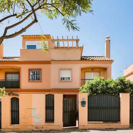 2 La Casa De Marilo Apartment Tomares Ngoại thất bức ảnh