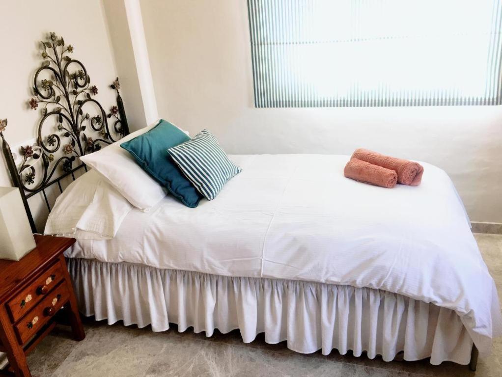 2 La Casa De Marilo Apartment Tomares Ngoại thất bức ảnh