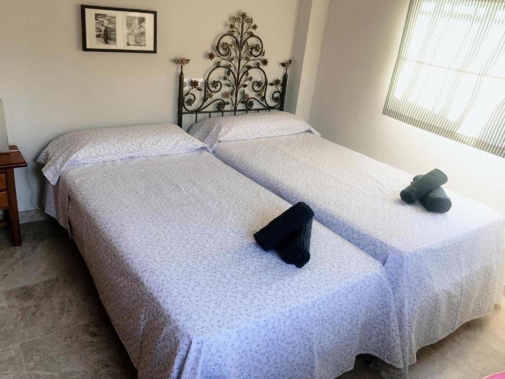 2 La Casa De Marilo Apartment Tomares Ngoại thất bức ảnh