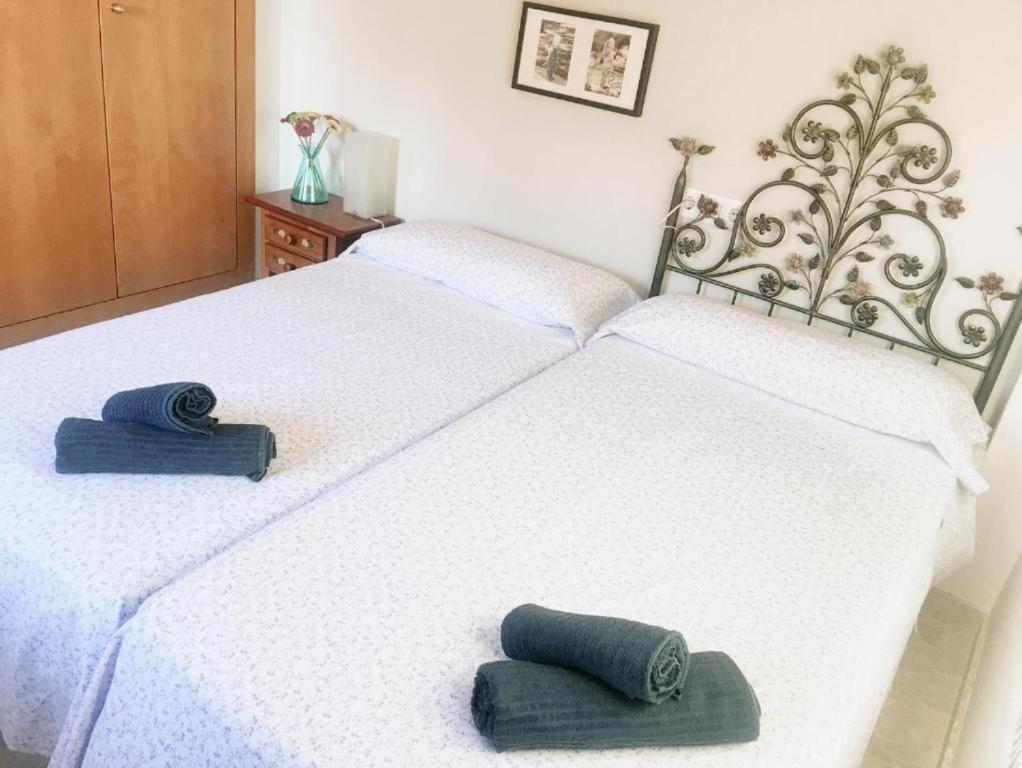 2 La Casa De Marilo Apartment Tomares Ngoại thất bức ảnh