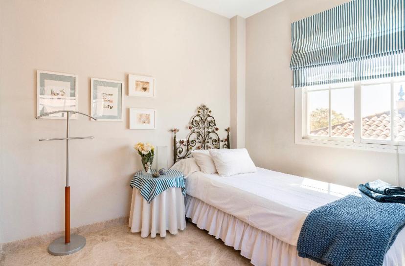 2 La Casa De Marilo Apartment Tomares Ngoại thất bức ảnh